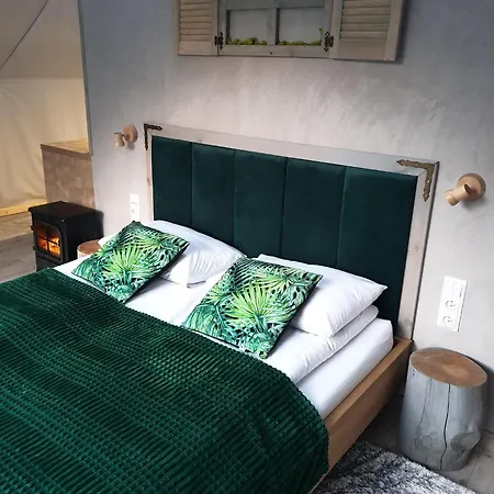 Glamping Podniebny * Borsk