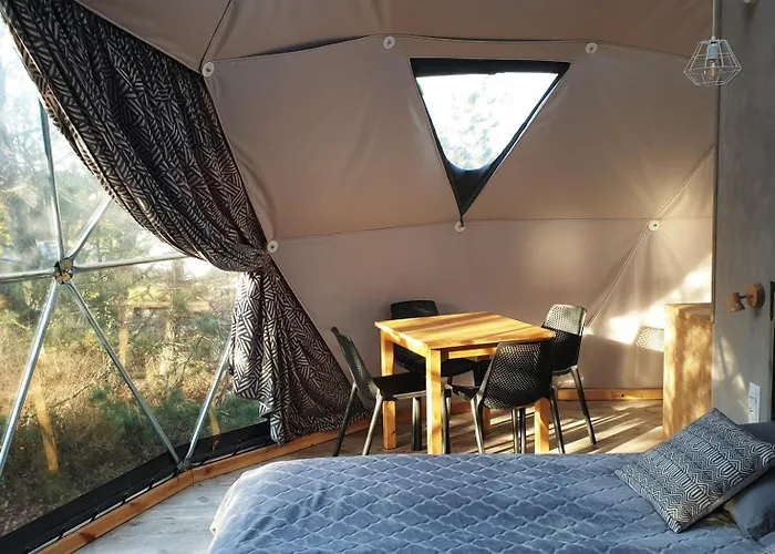 Glamping Podniebny * Borsk